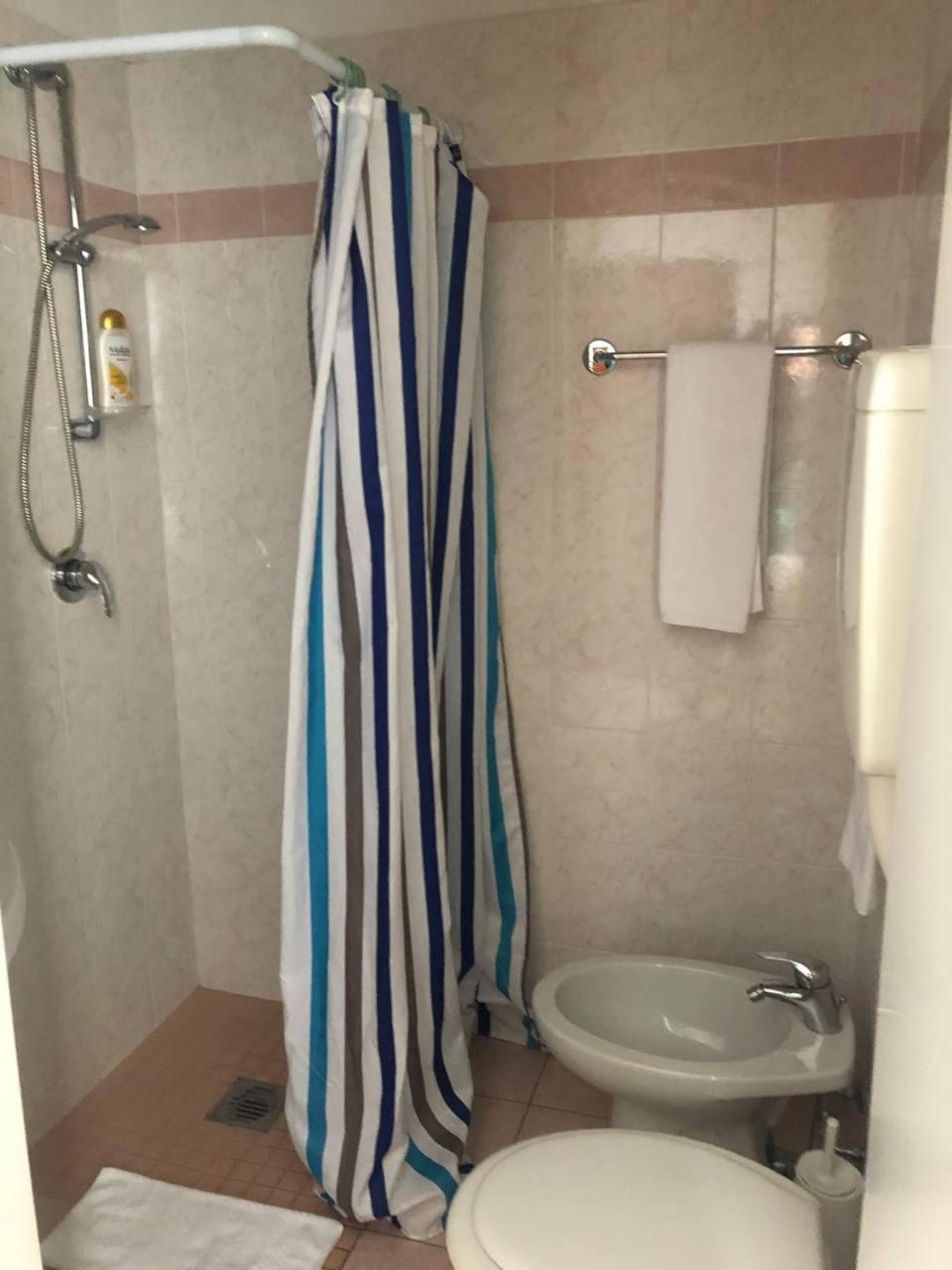 Be Me Hotel Helvetia Tabiano Terme Eksteriør billede